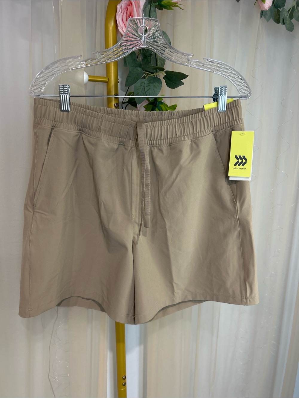 All in Motion Men’s Hybrid Shorts NWT Medium Beige Stretch Active Golf Casual - Picture 2 of 5